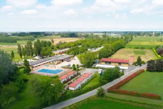 Blick auf die Campingstadt Bologna in der Emilia-Romagna