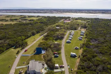 Panoramablick auf Camping Costa Nova an der Lagune von Aveiro in Portugal