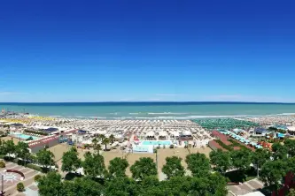 Blick auf den Strand des Camping International Riccione Family Camping Village