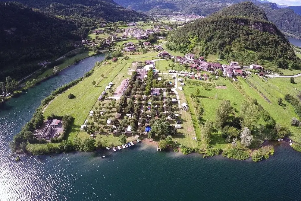 Lago Arsiè Camping Village, Arsiè, Venetien, Italien