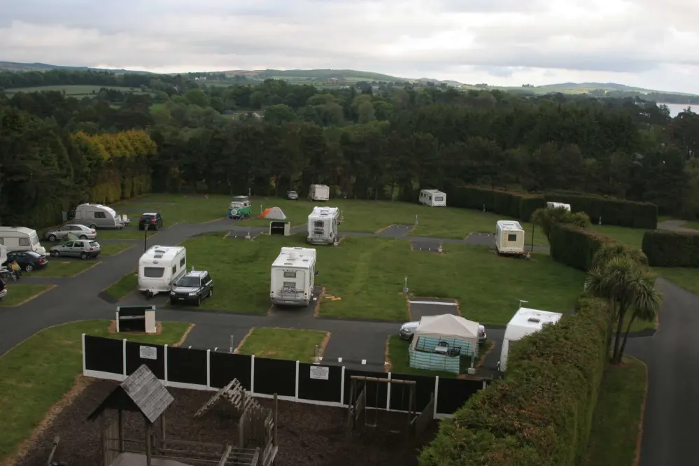 Blick auf den Roundwood Caravan & Camping Park in der Grafschaft Wicklow in Irland
