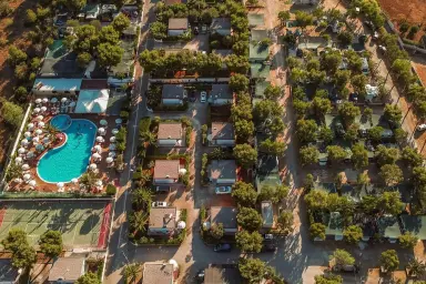 pitches and swimming pool of the camping residence atlantide