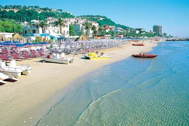 vista sul mare Bandiera blu dal camping Village Don Diego a Grottammare nelle Marche
