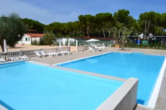 Villaggio Lido del mare, Rodi Garganico, Puglia, Italia