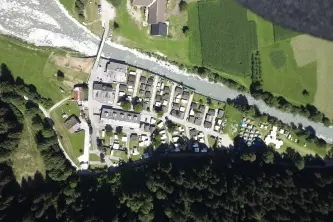 panoramisch uitzicht op camping Parco Adamello in Alta Val Rendena in Trentino