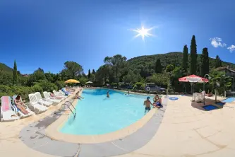 Camping Valle Romantica - panoramisch solarium en zwembad